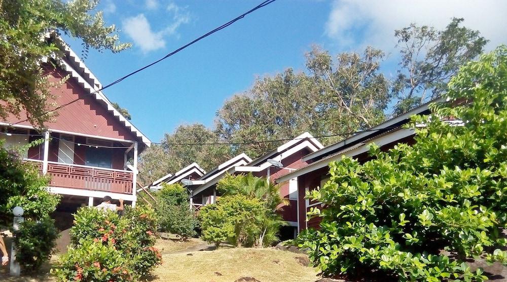 Marina Bay Resort & Restaurant Kampung Genting Екстериор снимка
